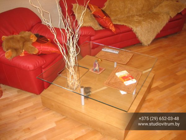 ms 85 600x450 - Мебель и предметы интерьера из стекла